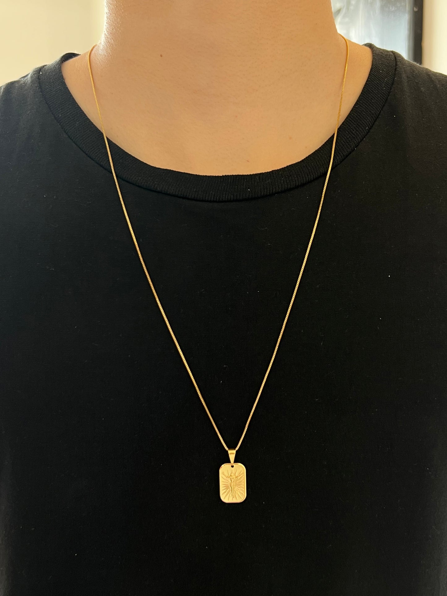 Kit Corrente Veneziana 1mm-70cm + Pingente Placa Jesus P (Banhado a Ouro 18K)