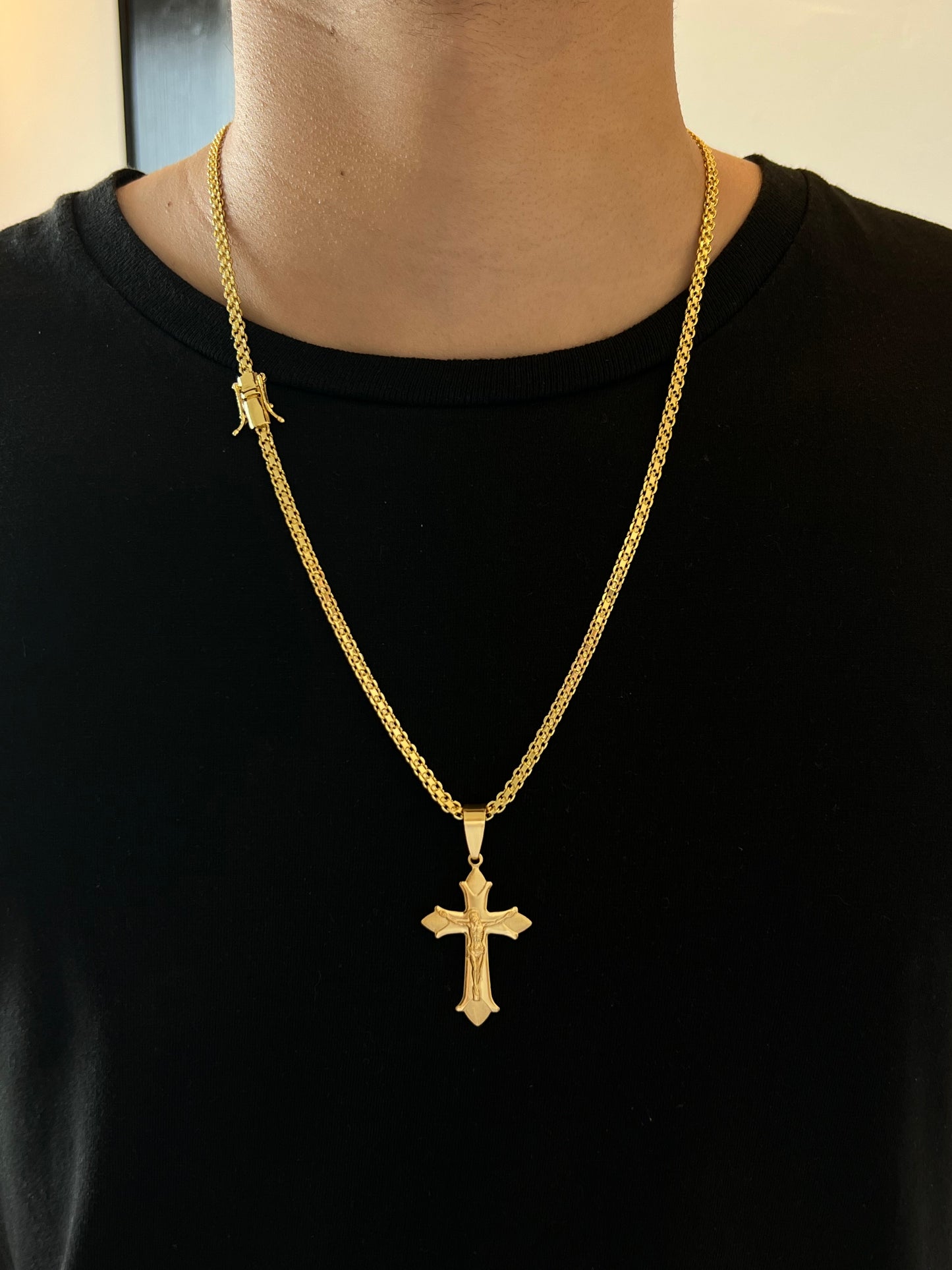 Kit Corrente Cadeado Duplo 5mm - 70cm + Pingente Crucifixo e Jesus 3D M + Pulseira de Brinde (Banhado a Ouro 18K)