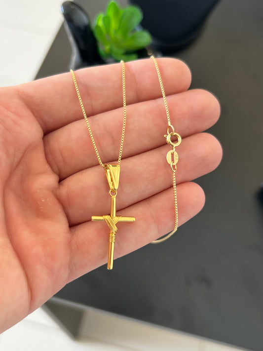 Kit Corrente Veneziana 1mm-70cm + Pingente Cruz Fio P (Banhado a Ouro 18K)