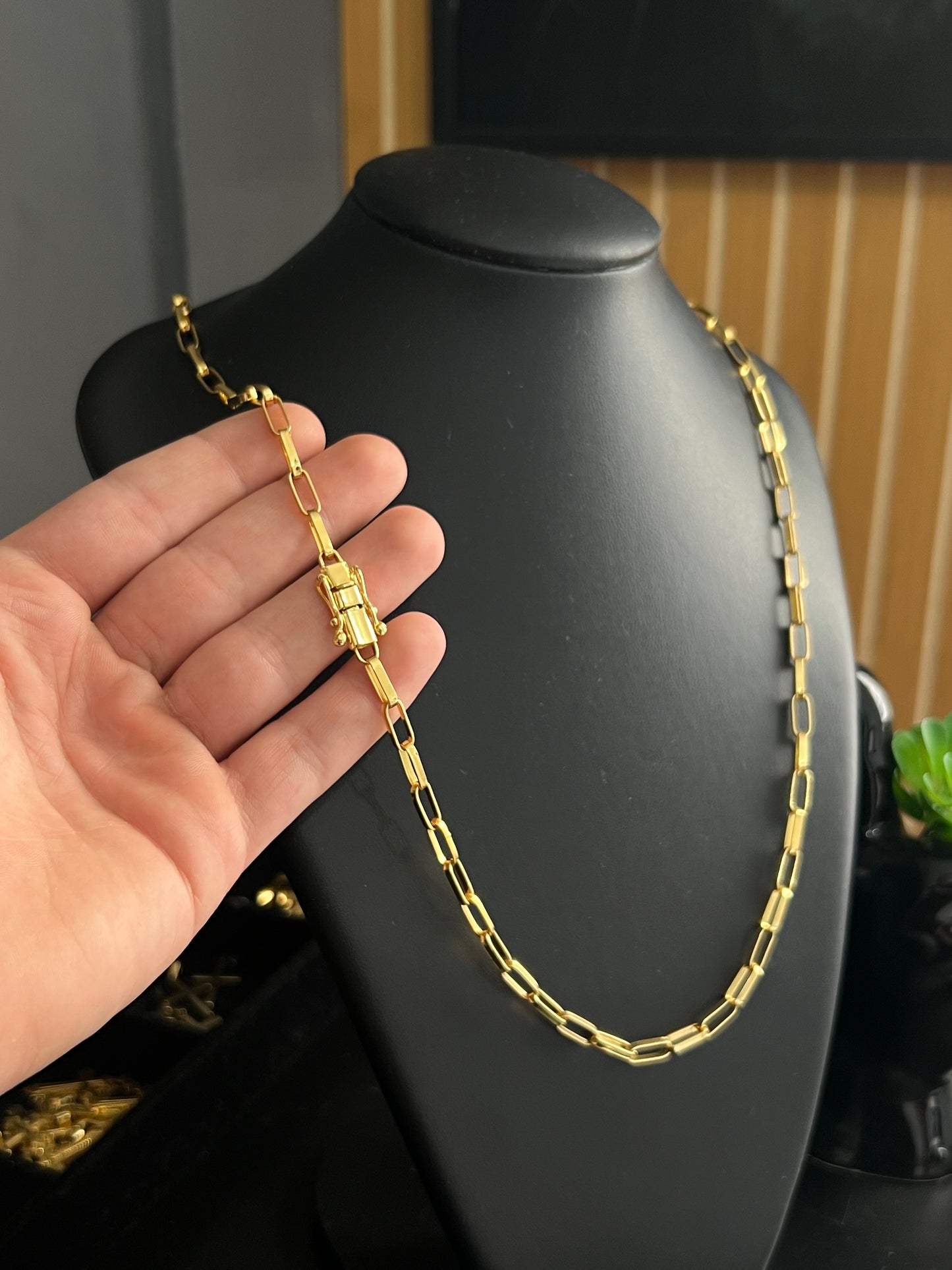 Corrente Tijolinho 5.5mm - 70cm (Banhado a Ouro 18K)