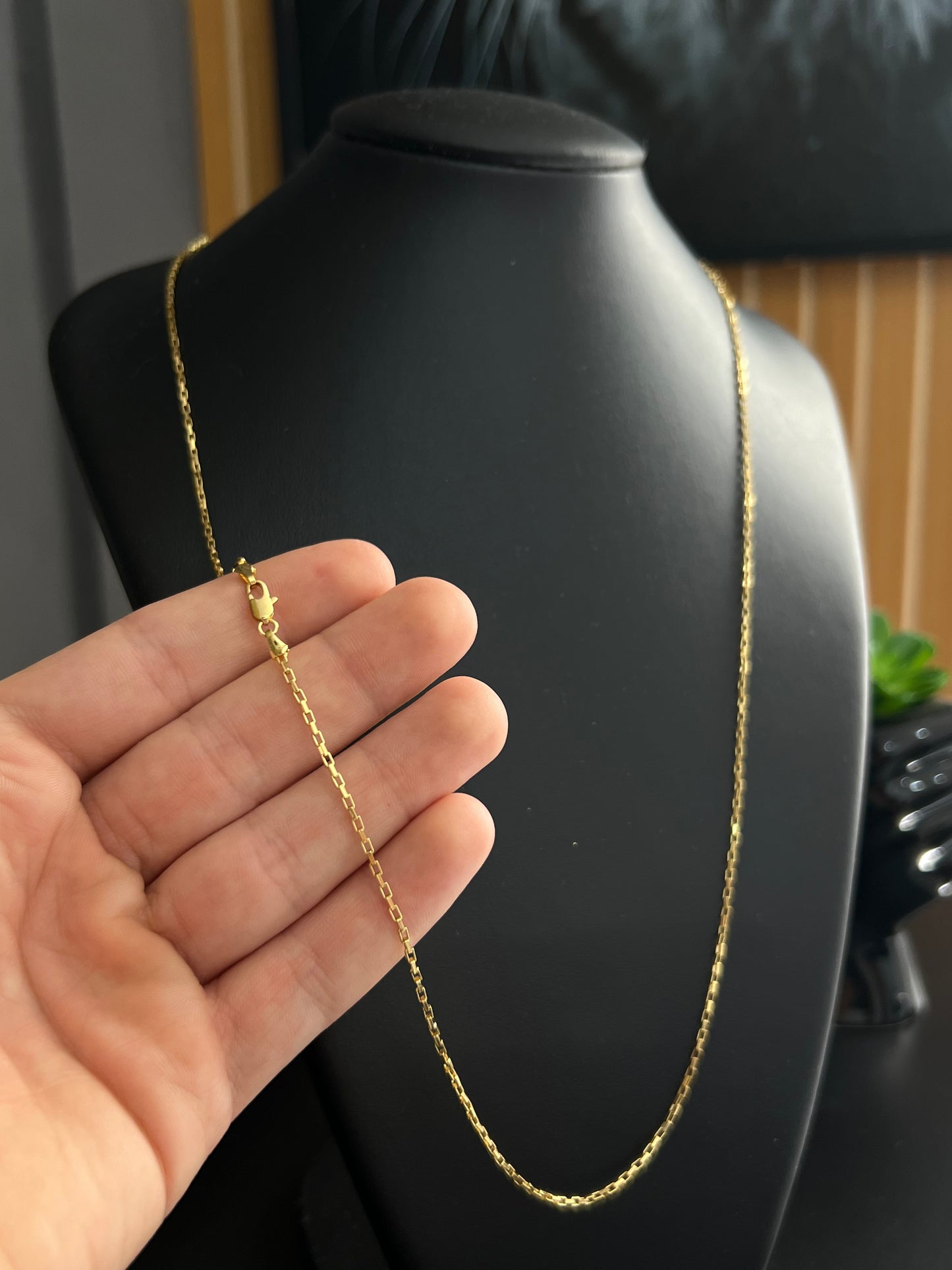 Corrente tijolinho 2mm - 70cm (Banhado a ouro 18k)