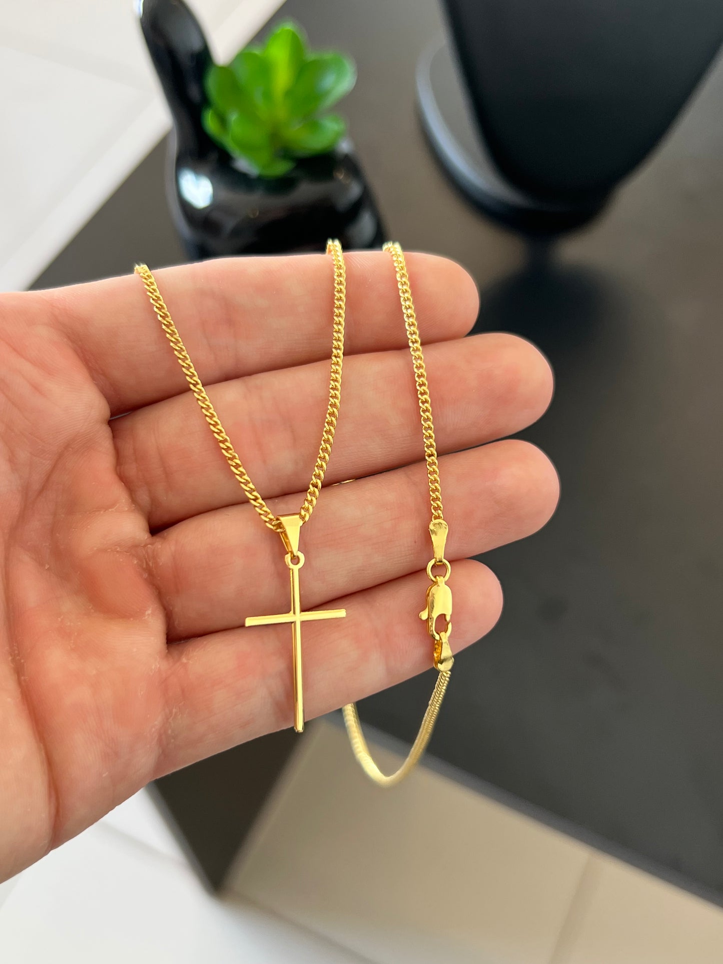 Kit Corrente Grumet 2mm - 70cm + Pingente Cruz Slim P (Banhado a Ouro 18K)