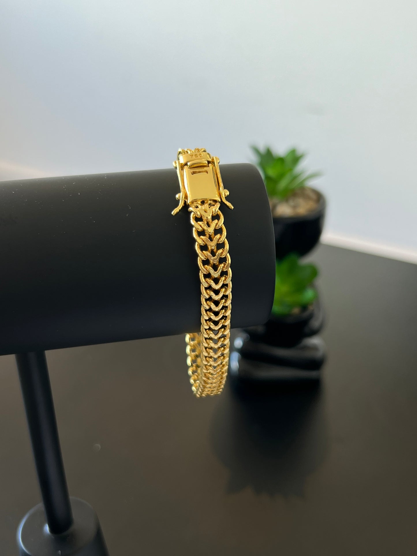 Pulseira Union 10mm (Banhado a ouro 18k)