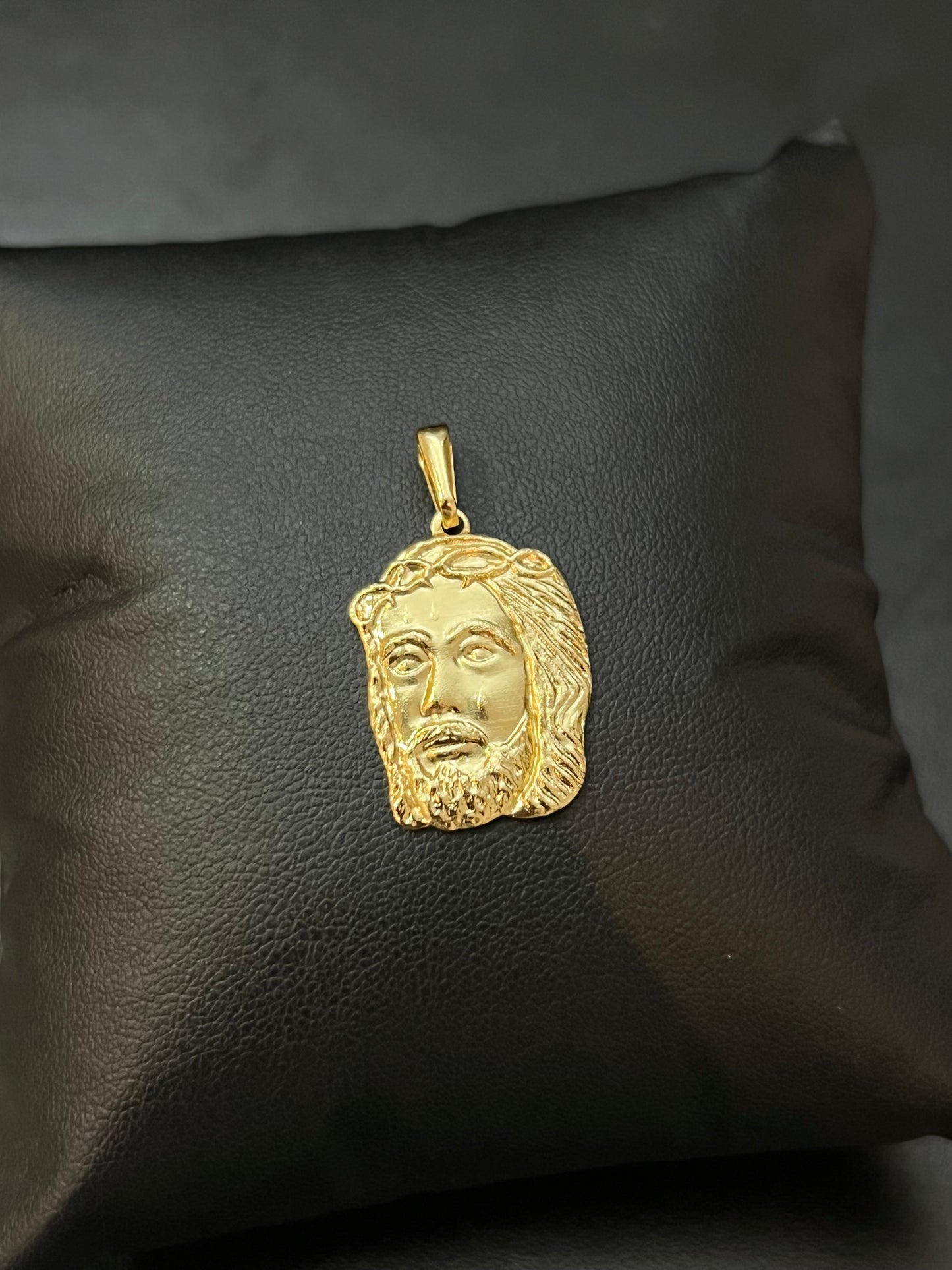 Pingente Face Jesus Cristo N2 P (1,8x2,5cm) Banhado a Ouro 18K