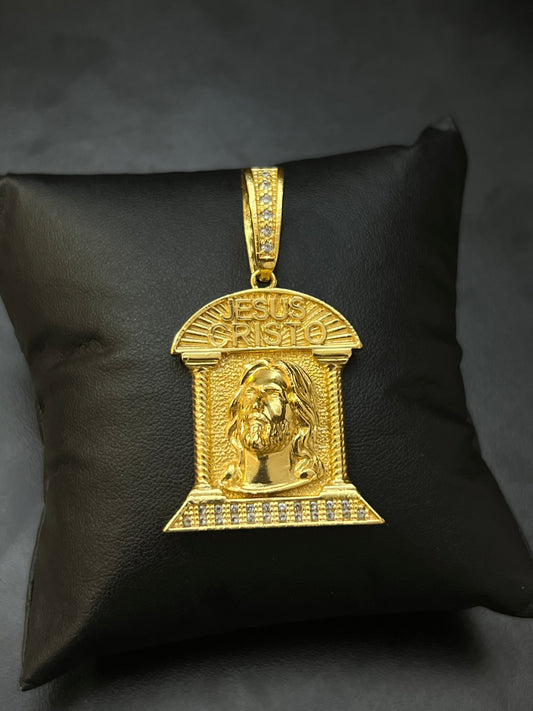 Pingente Santuário Jesus Cravejado G (2,7x4,3cm) Banhado a Ouro 18K