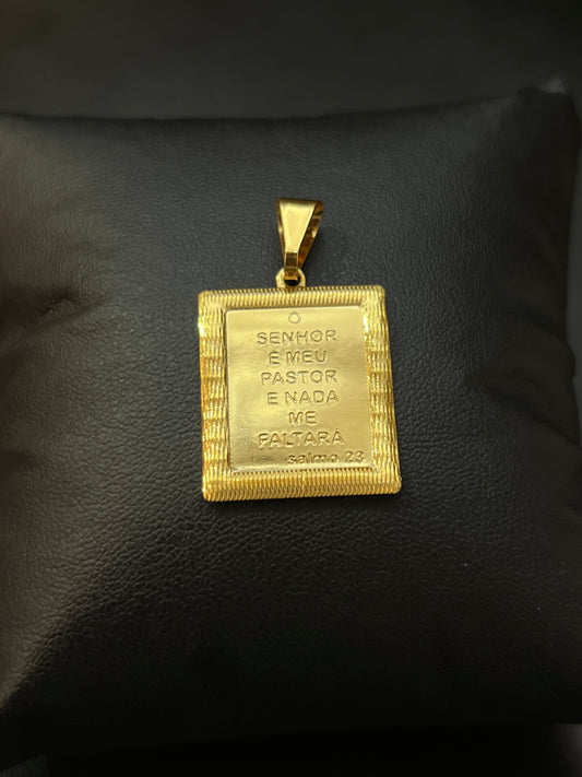Pingente Placa o senhor é meu pastor M (2,2x2,6cm) Banhado a Ouro 18K