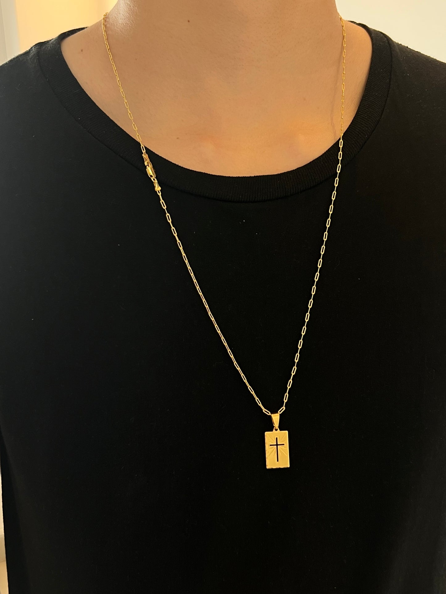 Kit Corrente Cartie 2mm - 70cm + Pingente Placa e Cruz P (Banhado a Ouro 18K)